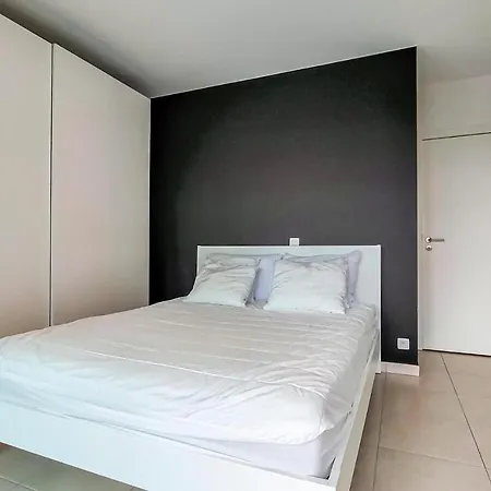 Residentie Crystal Ref, 84 *