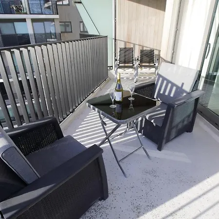 Residentie Crystal Ref, 84 *
