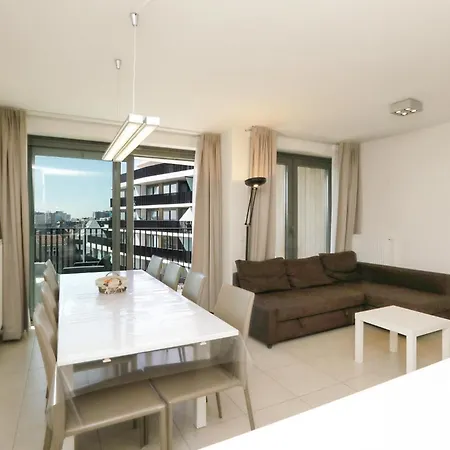 Residentie Crystal Ref, 84 Apartment Ostend